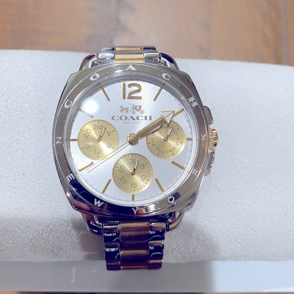 Coach W1361 two-tone watch. Silver and gold